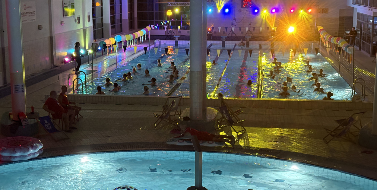 Tak wyglądało pierwsze Nocne Pływanie w Szczecinku