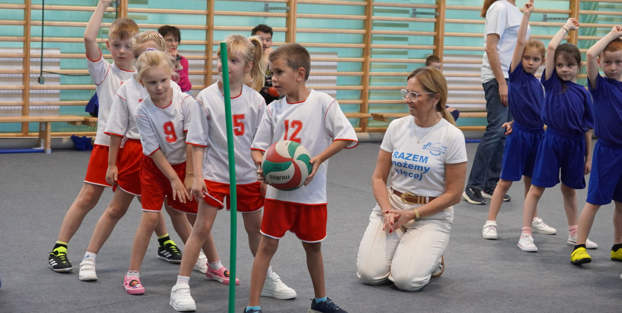 Radość, ruch i pomoc – galeria z Przedszkoliady