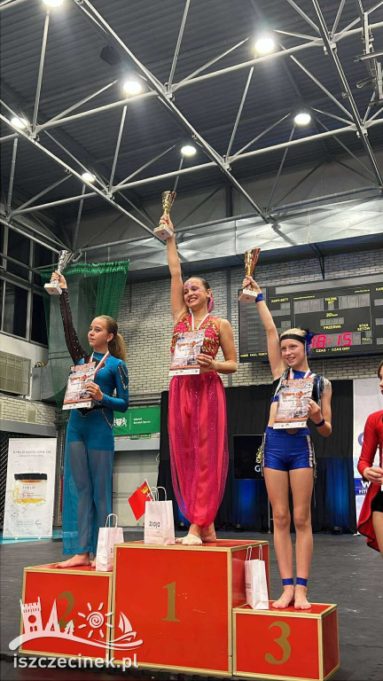 Wielki sukces UKS Akrofitness! Siedem medali w prestiżowych zawodach