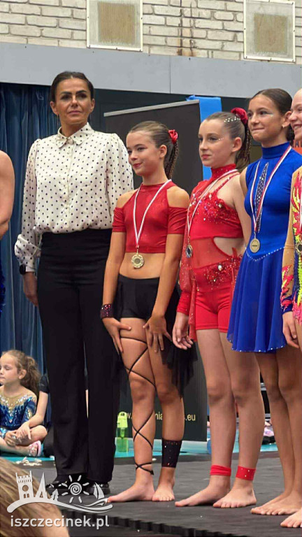 Wielki sukces UKS Akrofitness! Siedem medali w prestiżowych zawodach