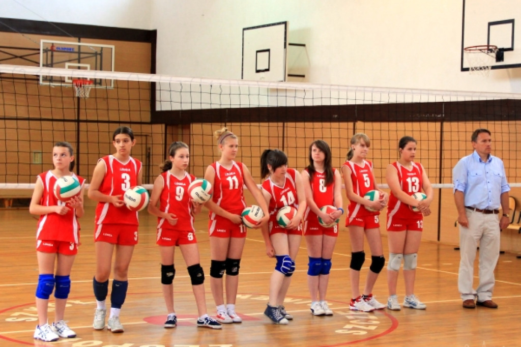 II Turniej Piłki Siatkowej Młodziczek