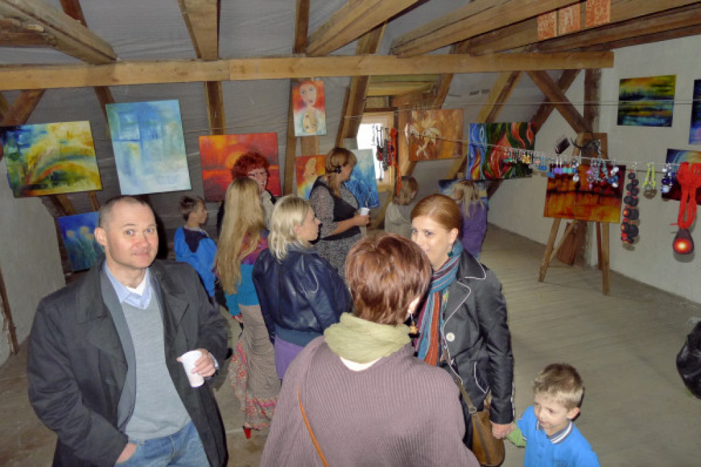 Człowiek się taki urodził i tworzy?  Monika Kolosz ? Perz