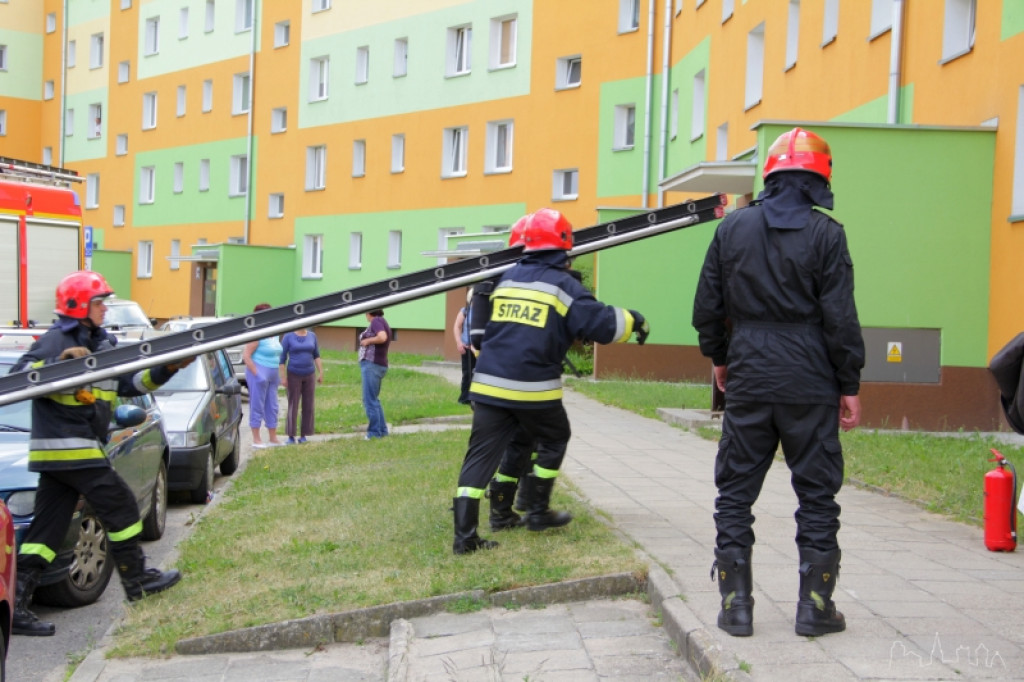 Akcja Straży Pożarnej przy ul. Wodociągowej (12.06.2012)