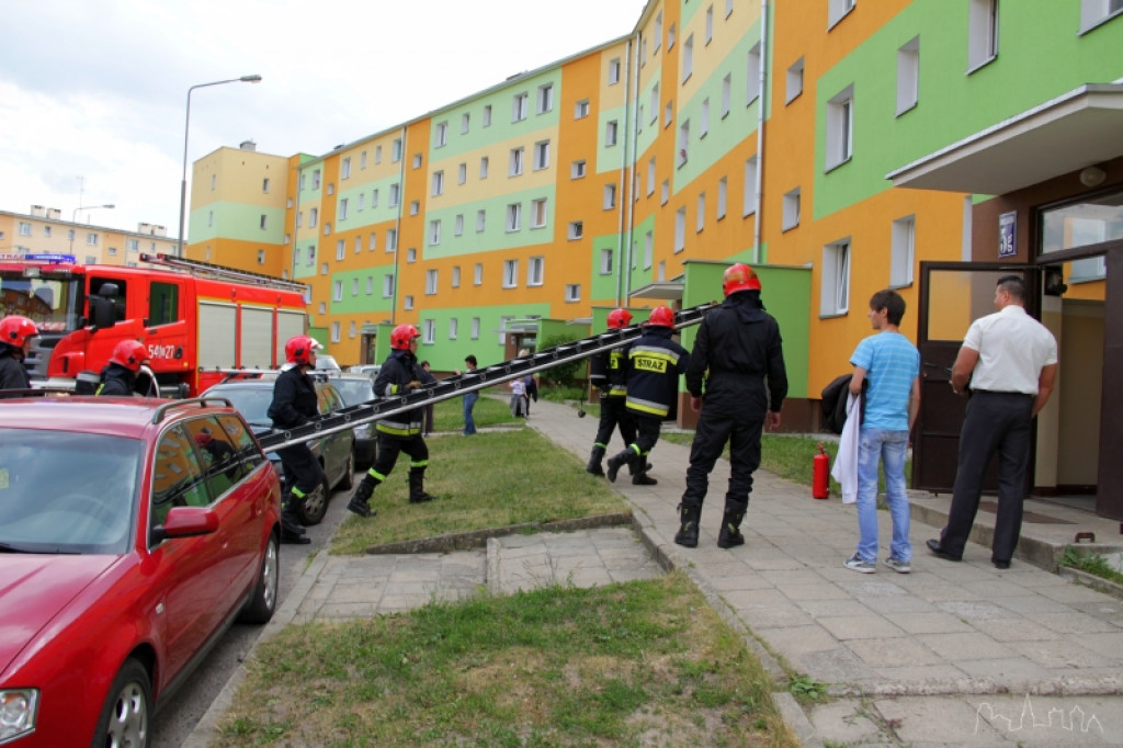 Akcja Straży Pożarnej przy ul. Wodociągowej (12.06.2012)