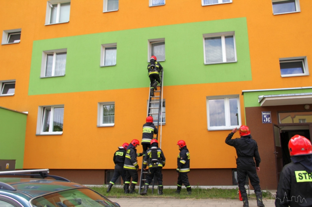 Akcja Straży Pożarnej przy ul. Wodociągowej (12.06.2012)