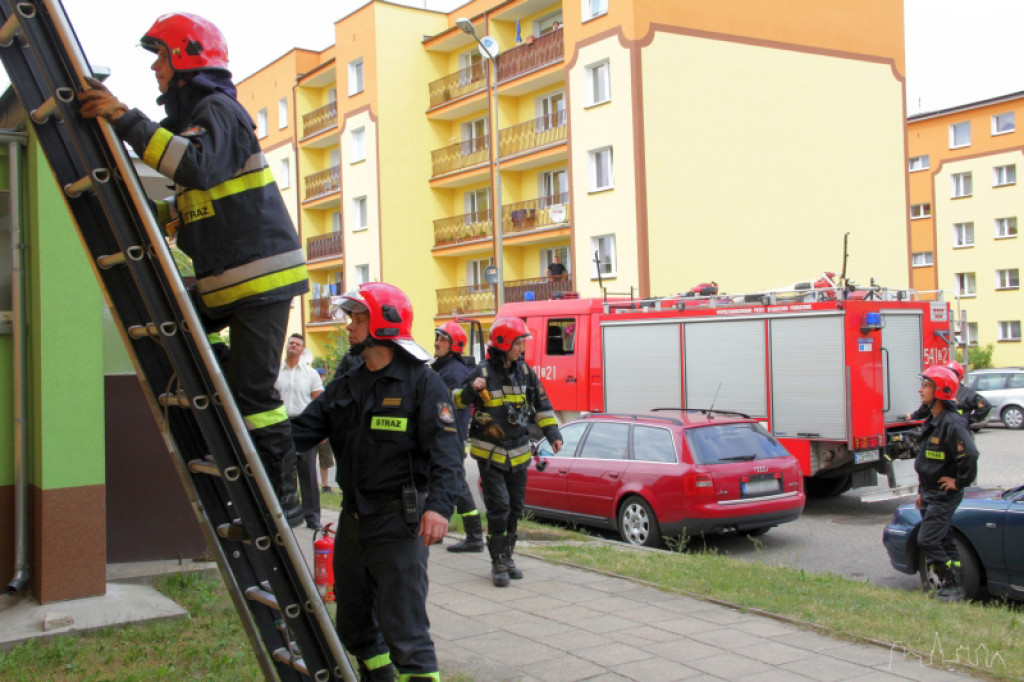 Akcja Straży Pożarnej przy ul. Wodociągowej (12.06.2012)