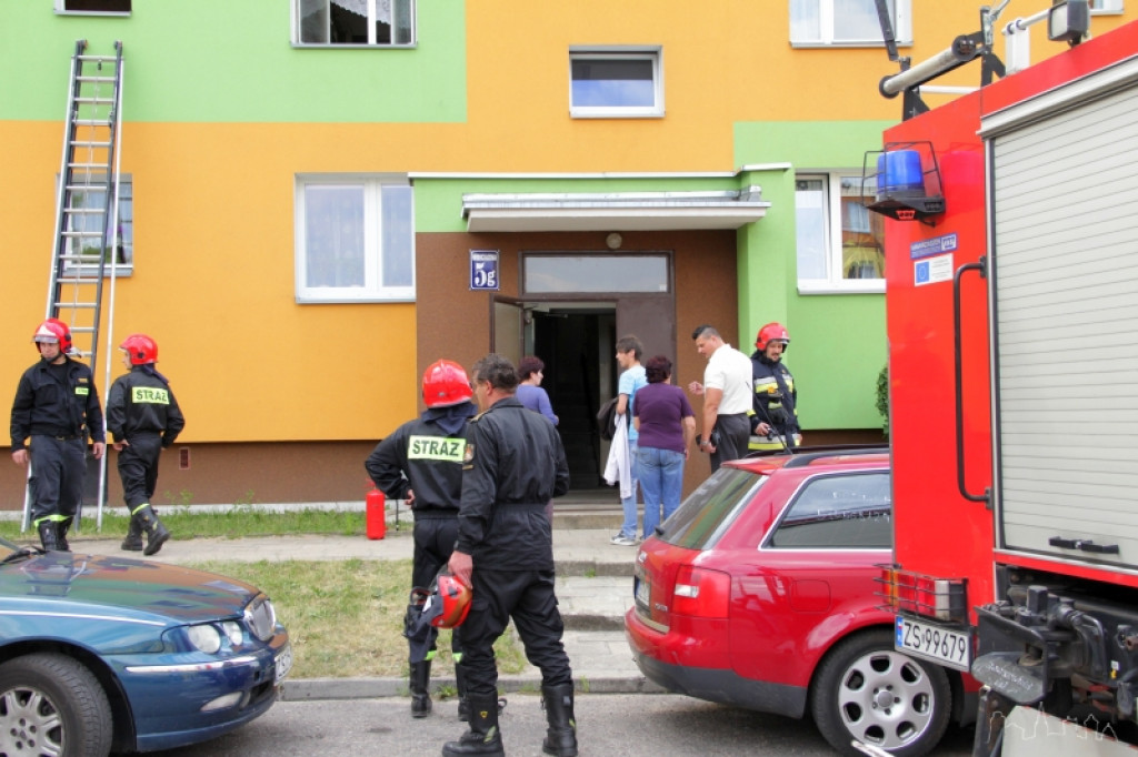 Akcja Straży Pożarnej przy ul. Wodociągowej (12.06.2012)