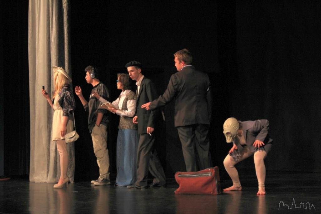 Kuracja Szczecineckiej Grupy Teatralnej Hybryda