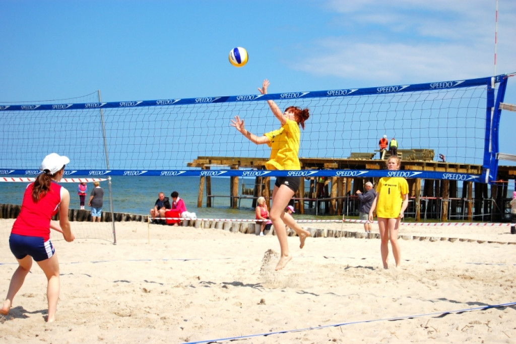 Młodzieżowe Mistrzostwa Województwa Zachodniopomorskiego w Siatkówce Plażowej - Ustronie Morskie 15.06.2012