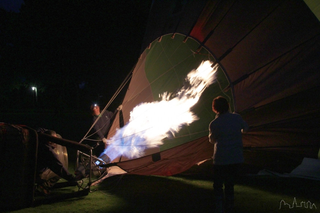 Nocny pokaz balonów III Festiwal Balonowy w Szczecinku 23.06.2012