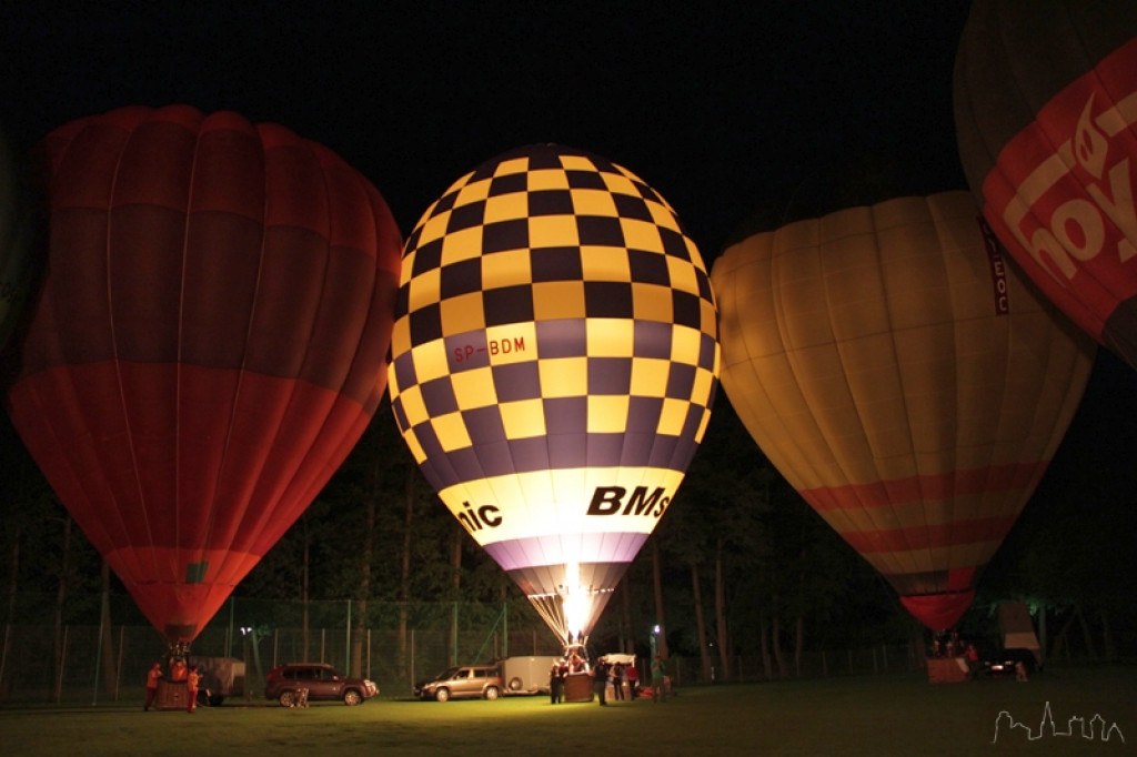 Nocny pokaz balonów III Festiwal Balonowy w Szczecinku 23.06.2012