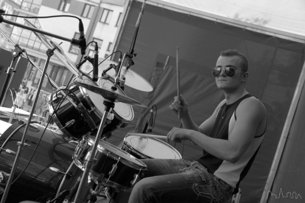 Występy podopiecznych SAPiKu przed ratuszem 30.06.2012