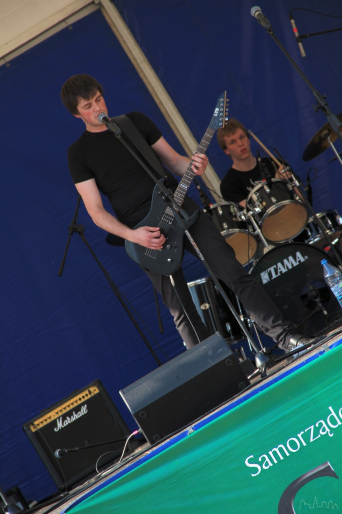 Występy podopiecznych SAPiKu przed ratuszem 30.06.2012