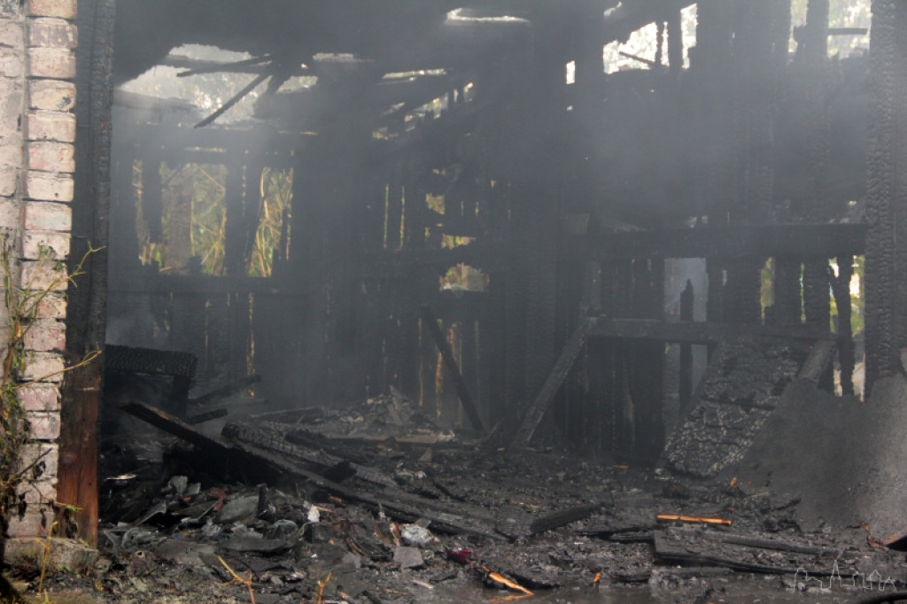 Pożar budynków ZGM 28-Lutego 10.08.2012