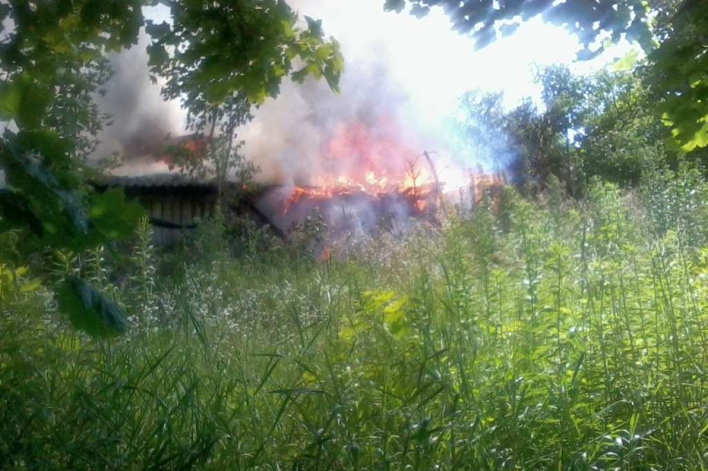 Pożar budynków ZGM 28-Lutego 10.08.2012