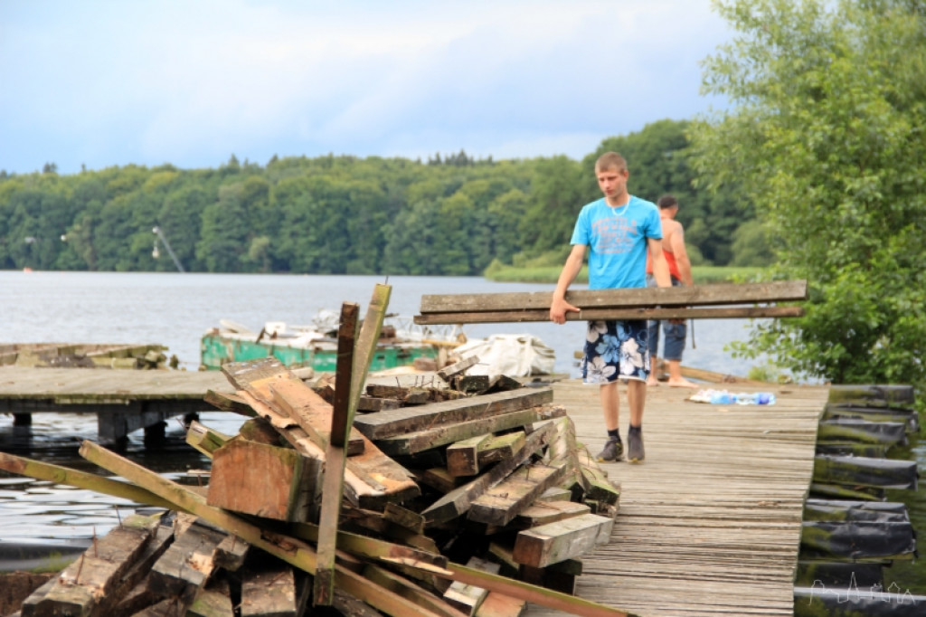 Prace przy byłej przystani LOK 11.07.2012