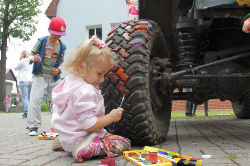 Rodzinne wakacje z SAPiKiem - Piknik Motoryzacyjny 13.07.2012