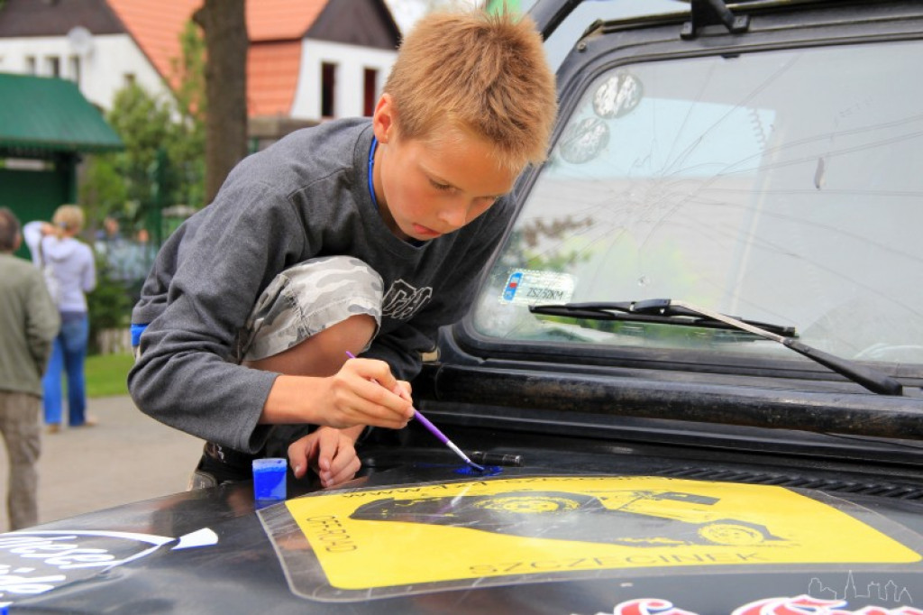 Rodzinne wakacje z SAPiKiem - Piknik Motoryzacyjny 13.07.2012