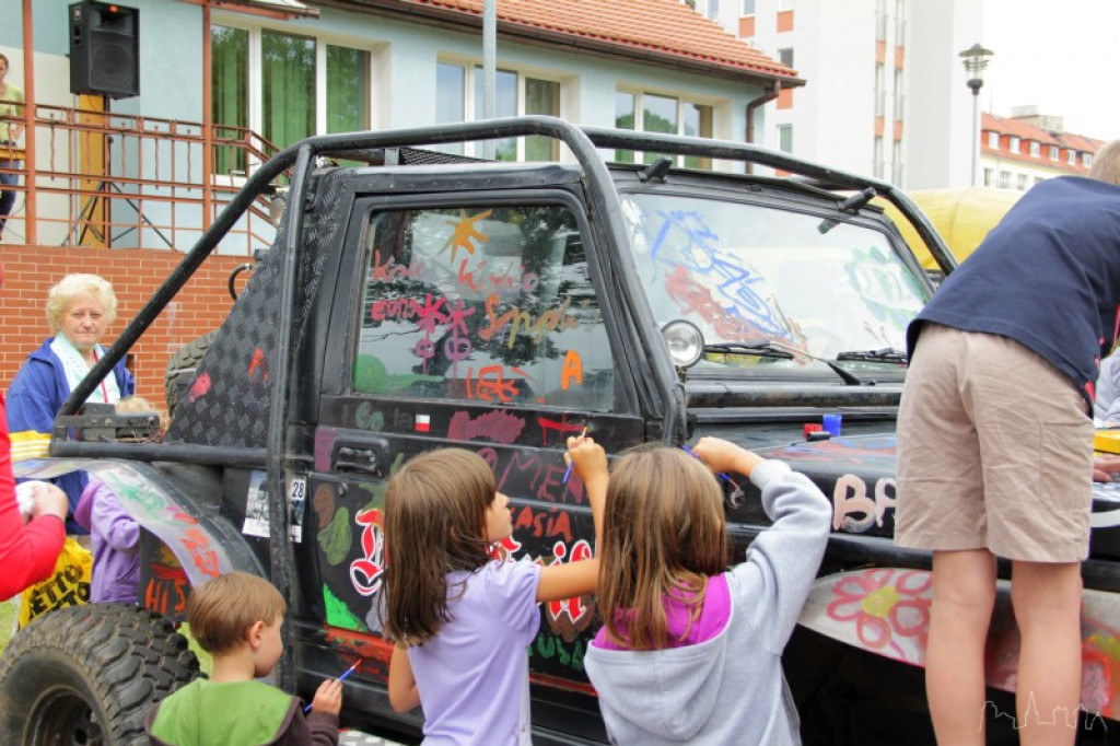 Rodzinne wakacje z SAPiKiem - Piknik Motoryzacyjny 13.07.2012