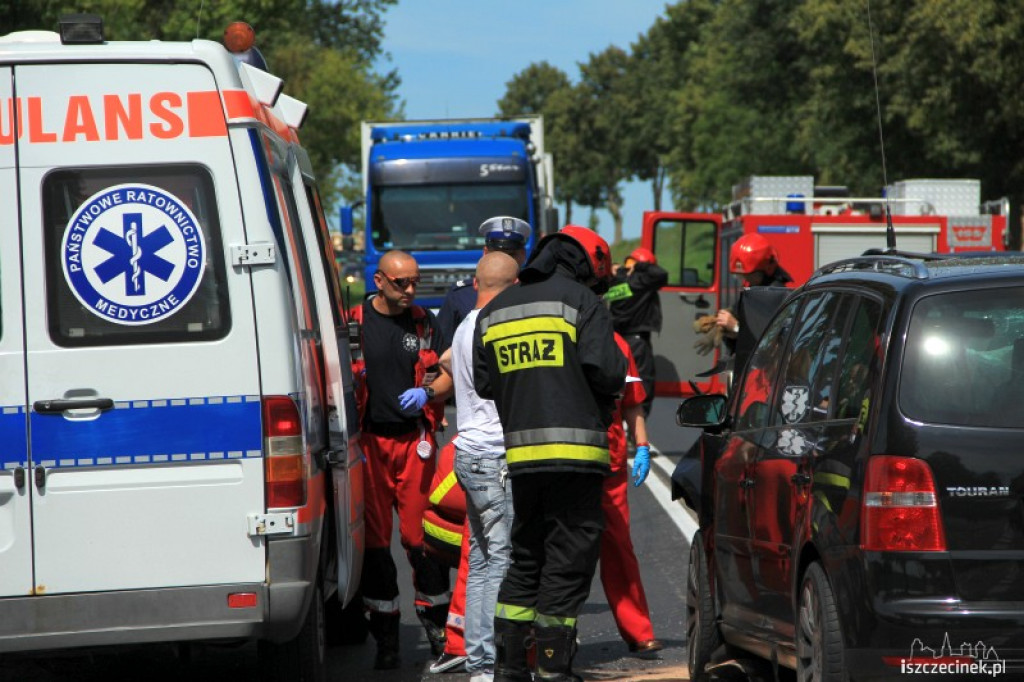 Groźny wypadek na DK 11 na wysokości Dalęcina 24.07.2012