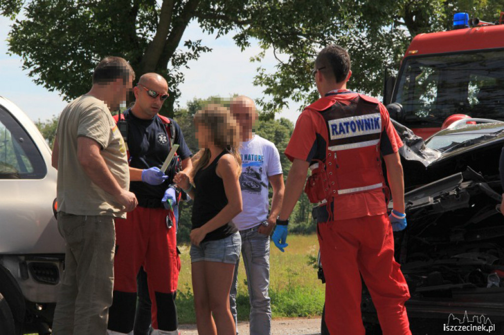 Groźny wypadek na DK 11 na wysokości Dalęcina 24.07.2012