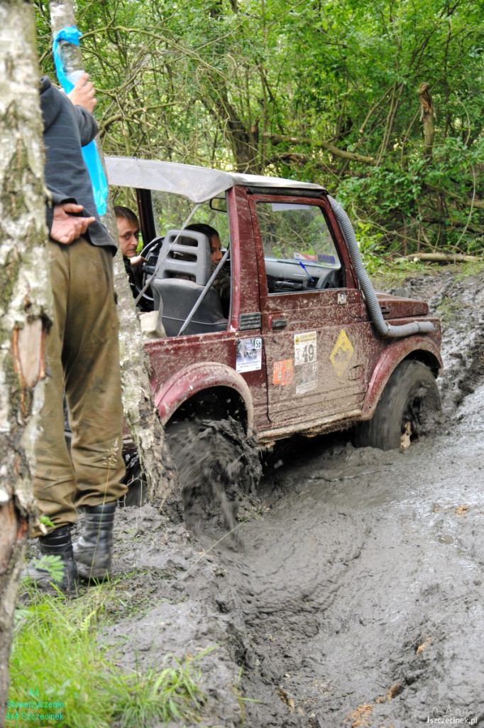 4x4 Szczecinek na VI Wałeckim Zlocie Samochodów Terenowych 21-22.07.2012