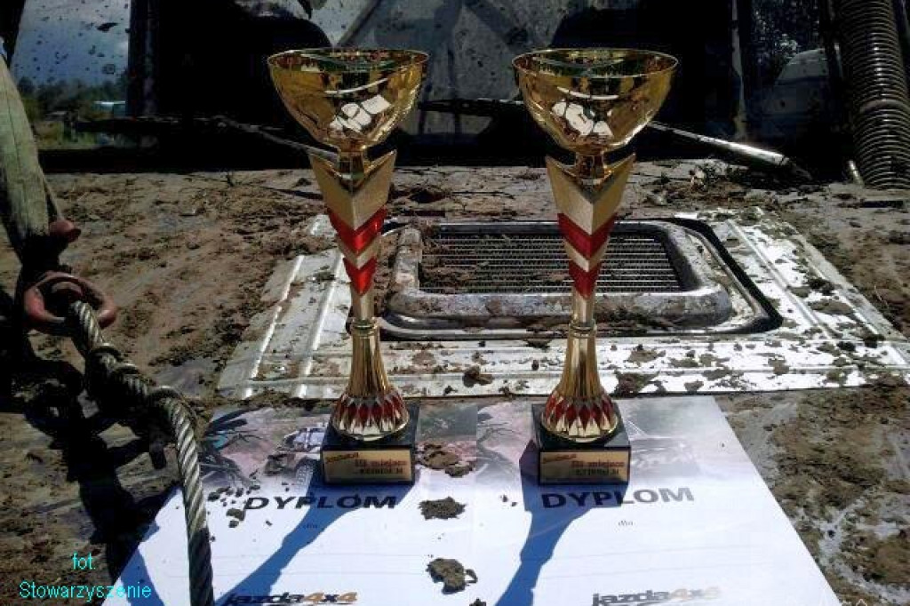 4x4 Szczecinek na VI Wałeckim Zlocie Samochodów Terenowych 21-22.07.2012