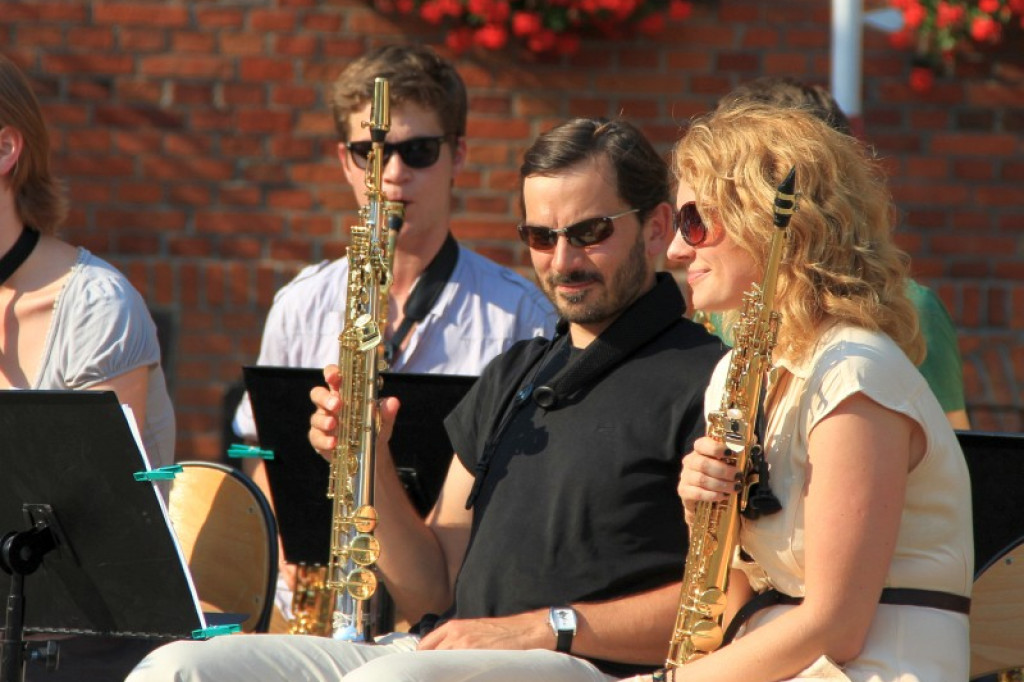Plac Wolności w dźwiękach saksofonów 26.07.2012