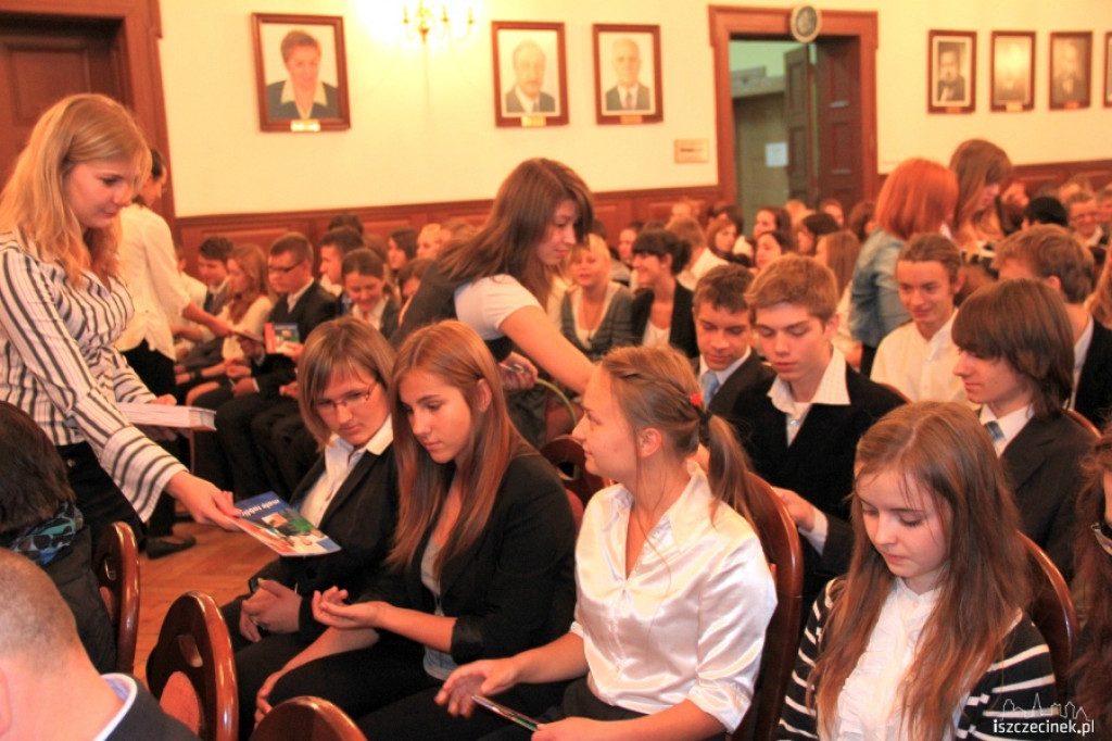 Ślubowanie w I LO 27.09.2012