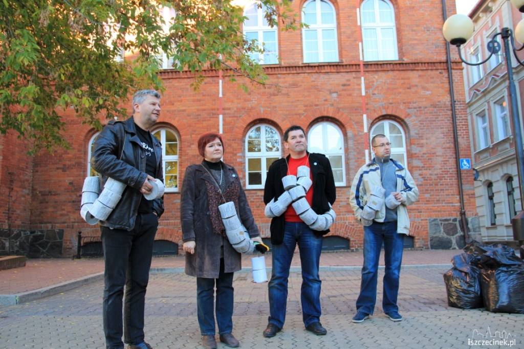 TERRA przed ratuszem w rocznicę porozumienia 26.10.2012