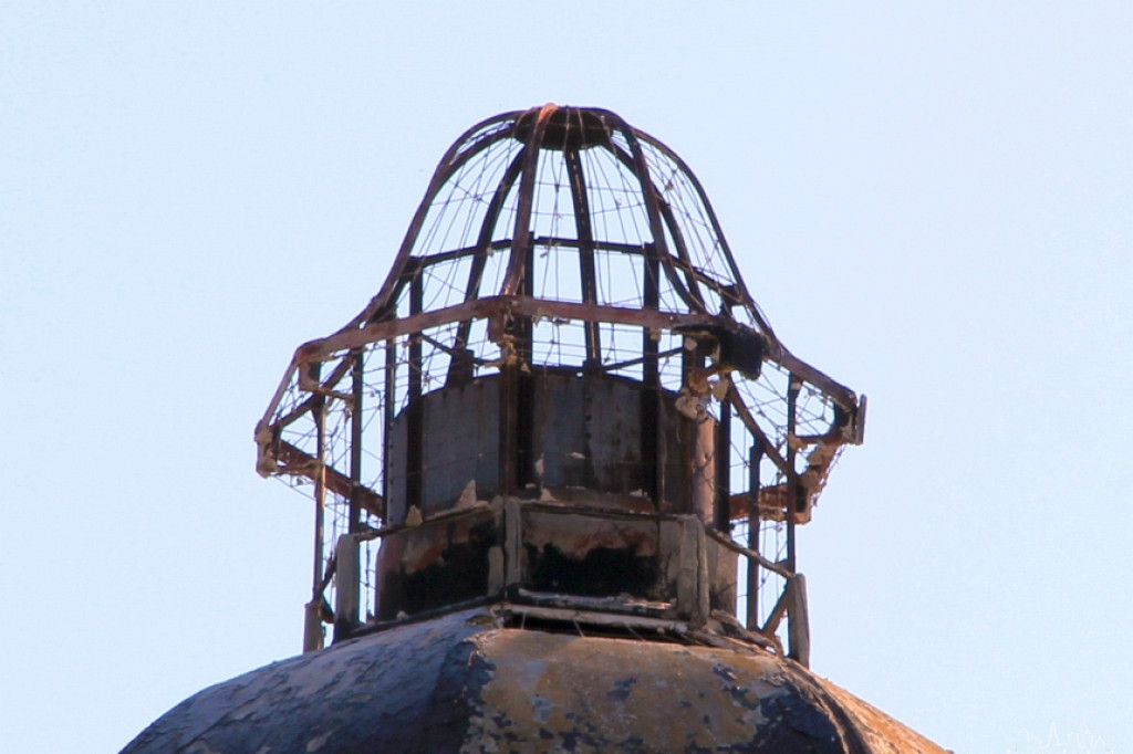 Część wieży w ogródku 26.10.2012