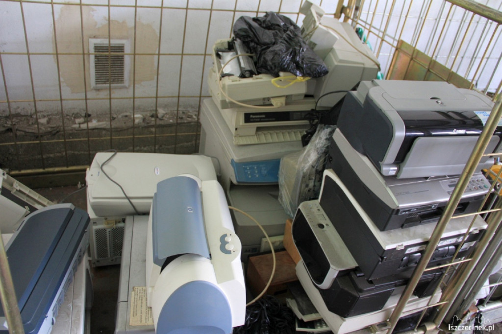 Wymiana elektrośmieci na kwiatki 27.10.2012