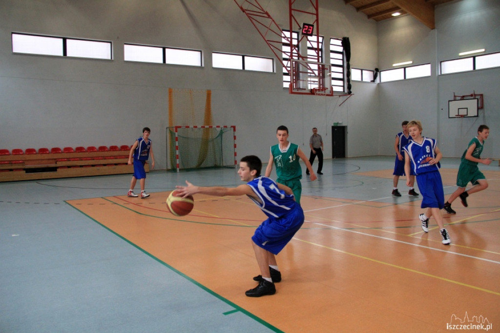 UKS Emet Basket - Herkules Białogard 27.10.2012