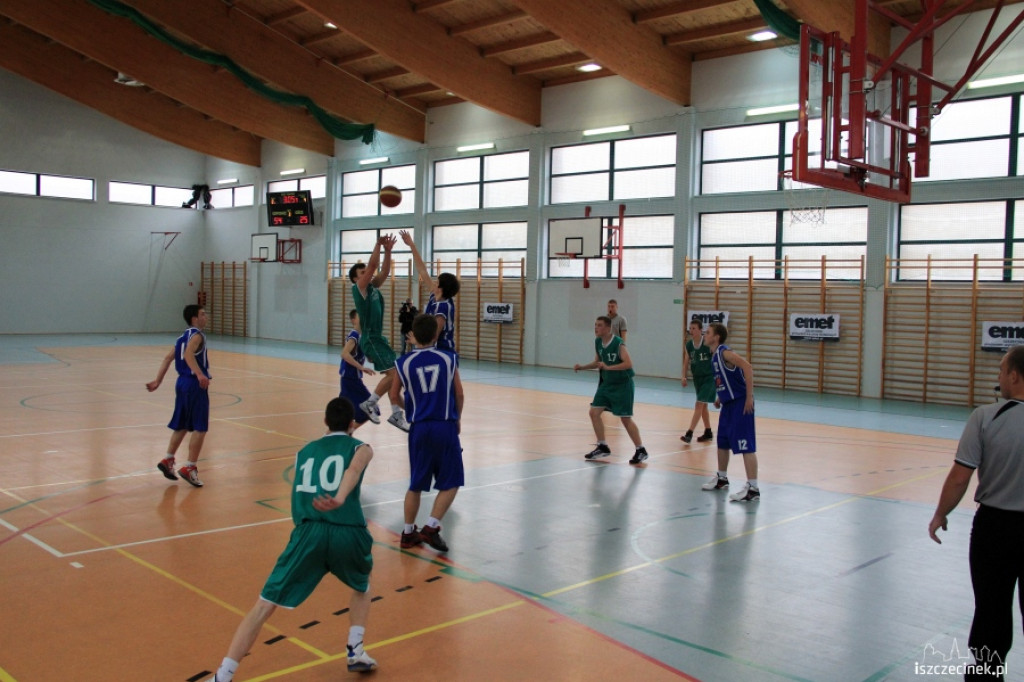 UKS Emet Basket - Herkules Białogard 27.10.2012