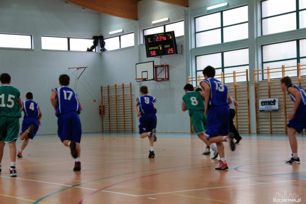 UKS Emet Basket - Herkules Białogard 27.10.2012