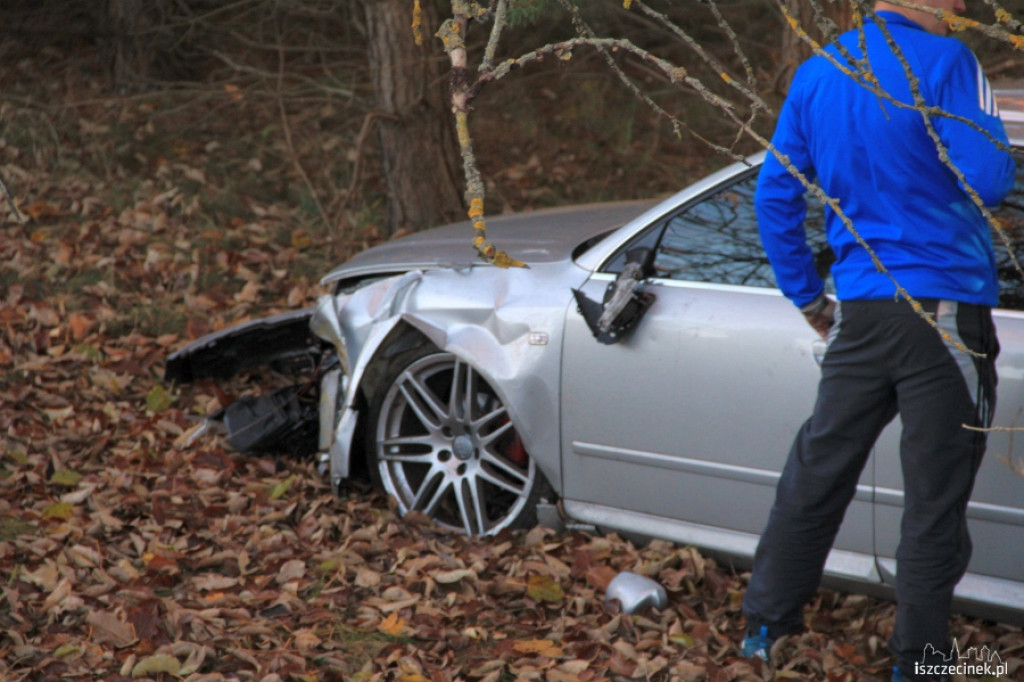 Dachowanie Audi koło Radacza 29.10.2012