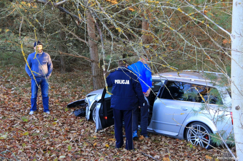 Dachowanie Audi koło Radacza 29.10.2012