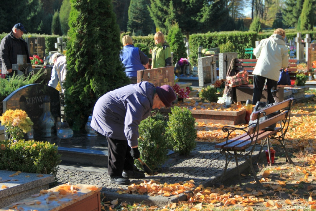 Porządki na cmentarzu przed 1 listopada 29.10.2012