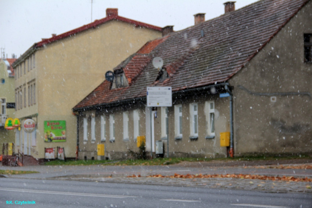 Pierwszy śnieg w Szczecinku w sezonie 2012/2013 fot. Czytelnicy