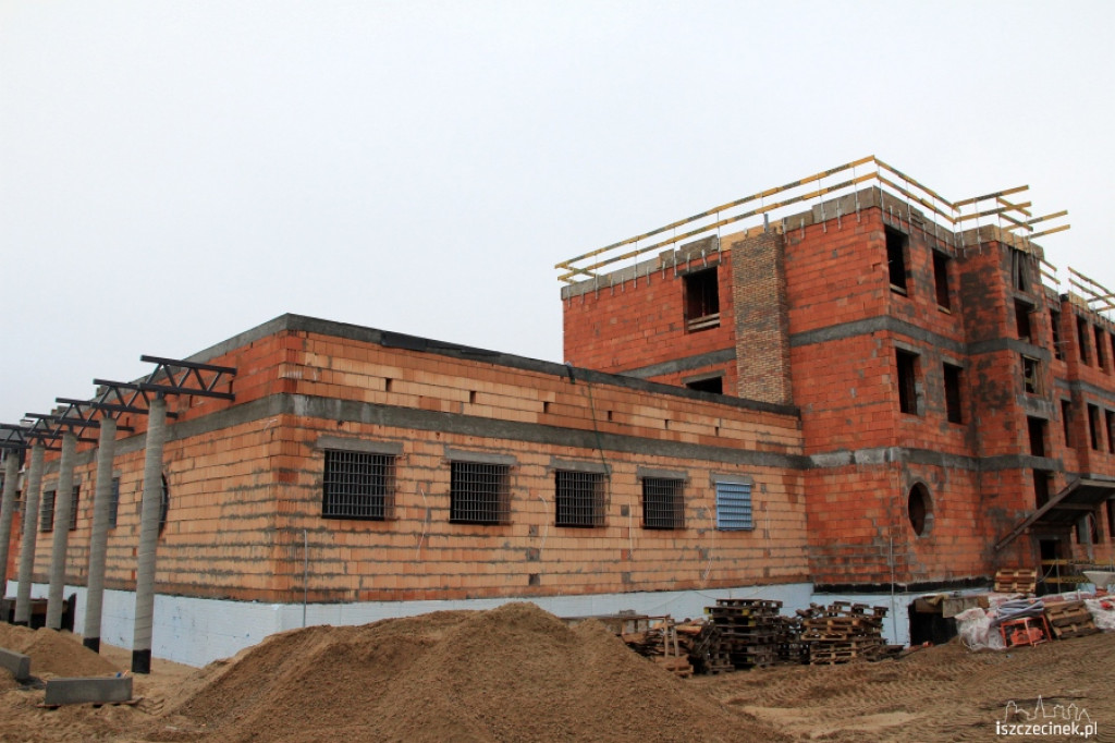 Budowa KPP w Szczecinku, SKANSKA dla dzieci 31.10.2012