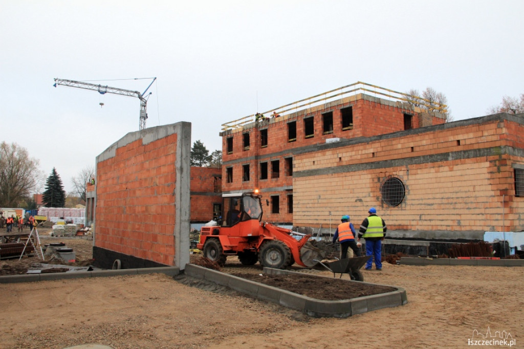 Budowa KPP w Szczecinku, SKANSKA dla dzieci 31.10.2012