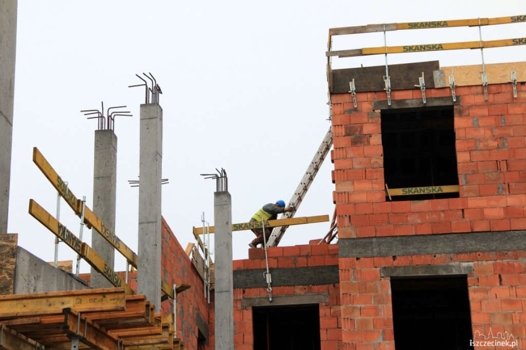 Budowa KPP w Szczecinku, SKANSKA dla dzieci 31.10.2012