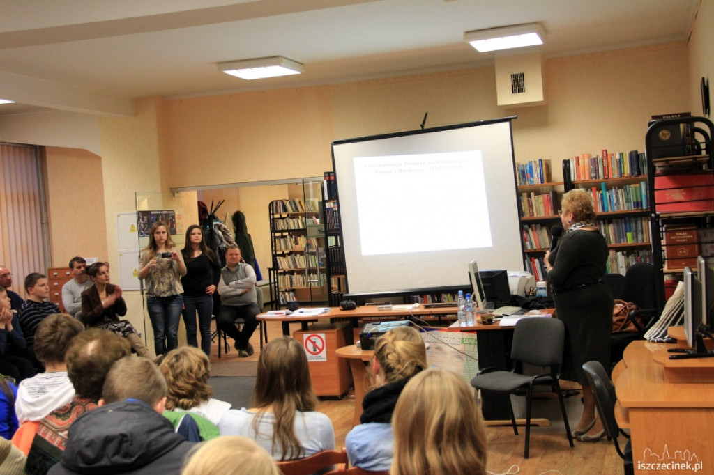 O historii Gryfitów w Miejskiej Bibliotece 06.11.2012