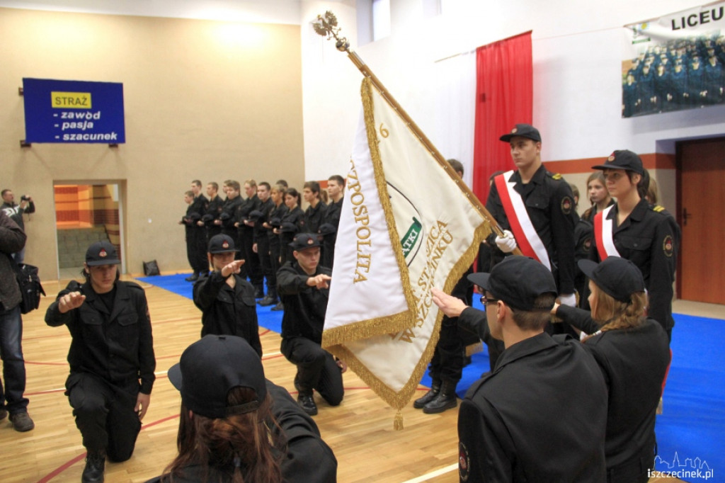 Ślubowanie w ZS nr 6 08.11.2012