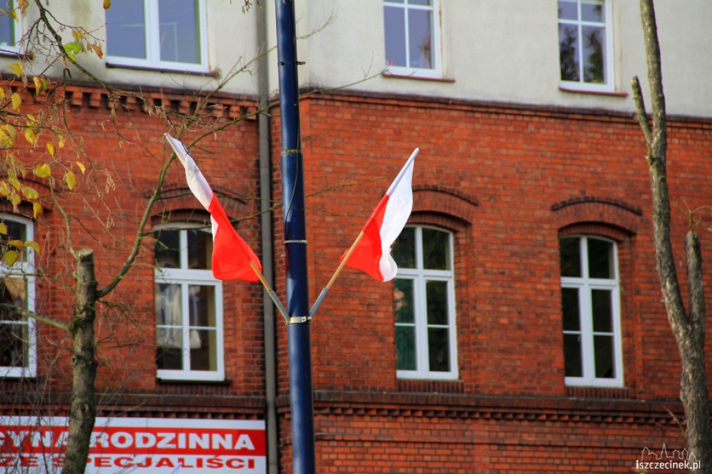 Ulice Szczecinka przed Świętem Niepodległości 10.11.2012