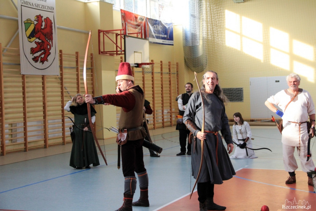 Turniej Łuczników Tradycyjnych z okazji Święta Niepodległości 10.11.2012