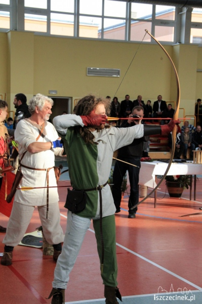 Turniej Łuczników Tradycyjnych z okazji Święta Niepodległości 10.11.2012