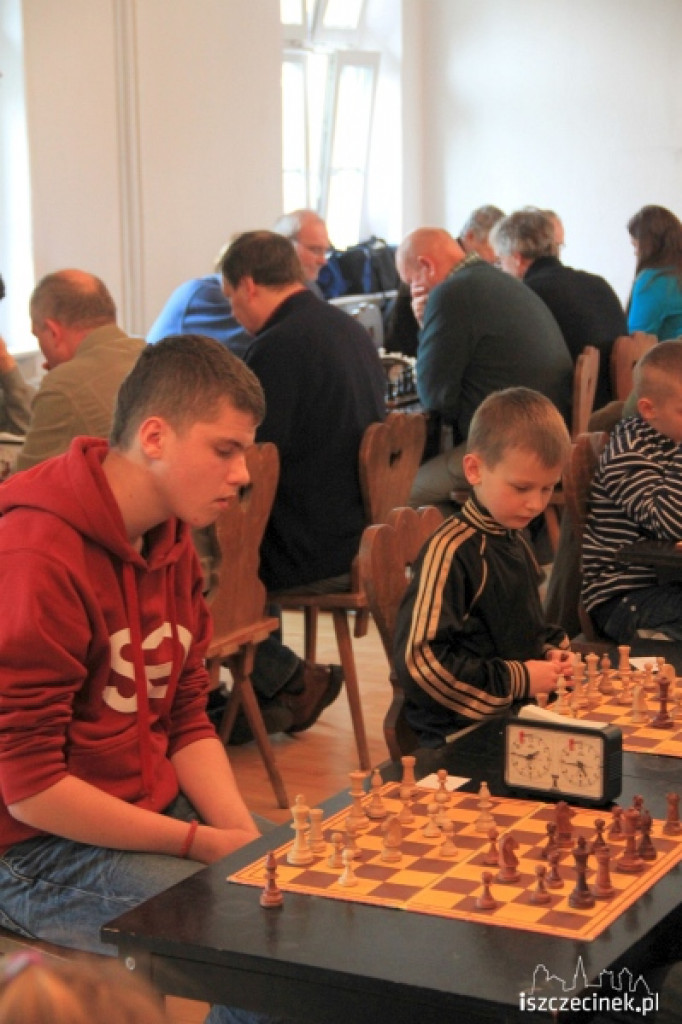 Turniej Szachowy z okazji Święta Niepodległości 11.11.2012