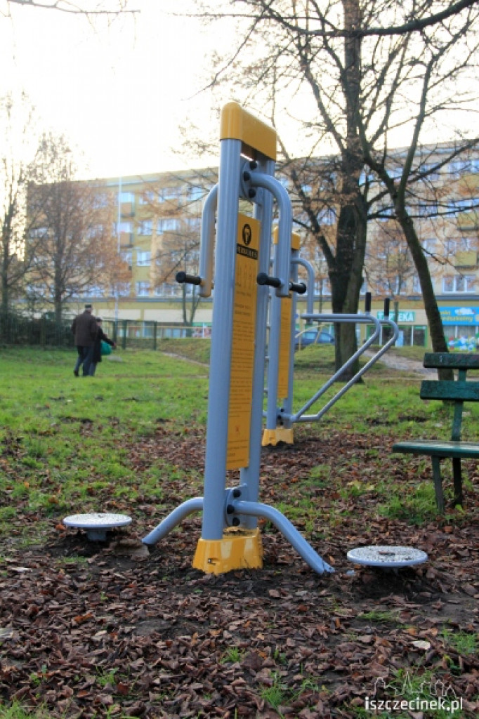 Dwie nowe siłownie zewnętrzne w Szczecinku 14.11.2012