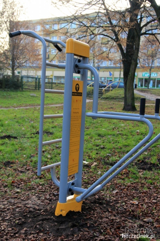 Dwie nowe siłownie zewnętrzne w Szczecinku 14.11.2012